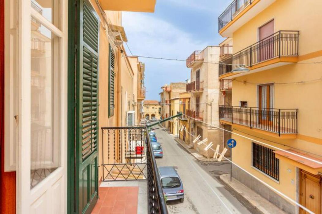 Casa Antonella Hotel Трабия Екстериор снимка
