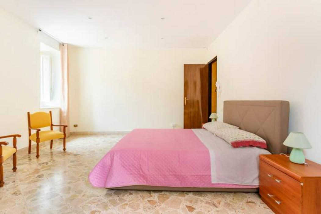 Casa Antonella Hotel Трабия Екстериор снимка