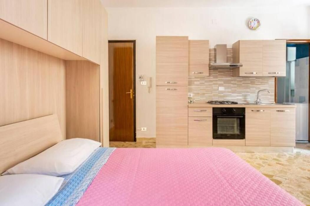 Casa Antonella Hotel Трабия Екстериор снимка